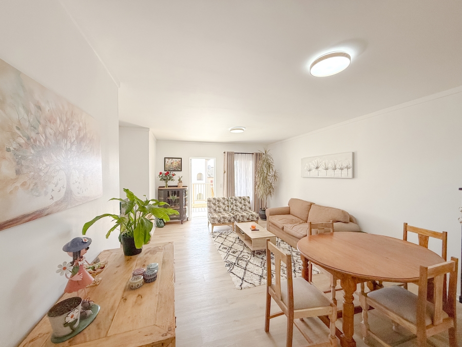 2 Bedroom Property for Sale in Bowtie Western Cape